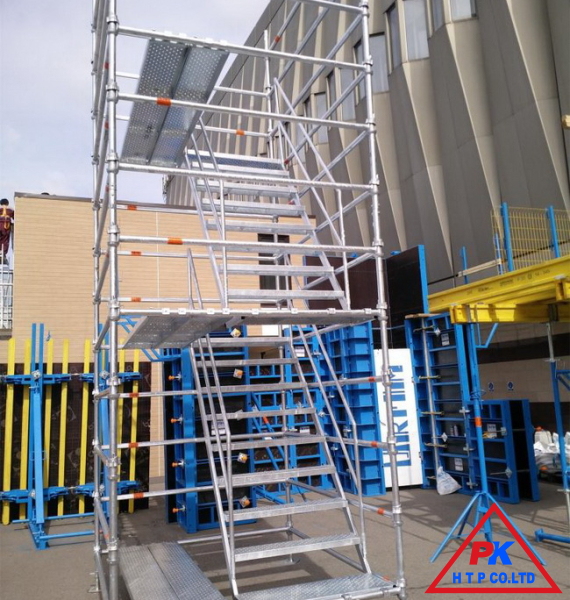 thang giàn giáo chất lượng